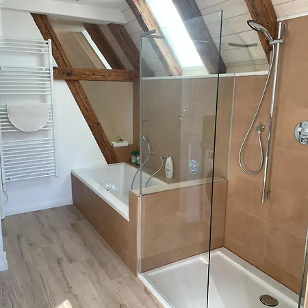 Eingerichtetes Denkmalgeschueztes Haus Mit Allem Komfort *